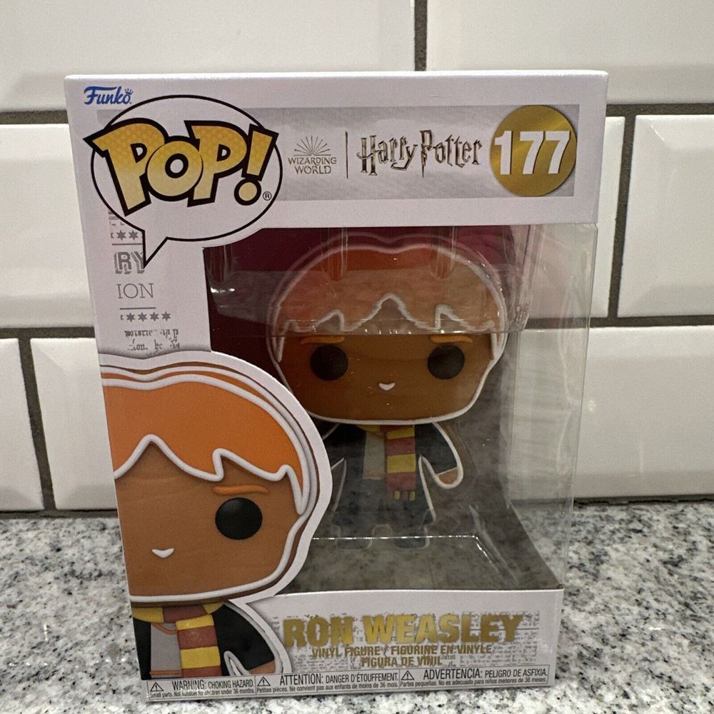 Funko Pop! Vinyl:‎ Harry Potter - Ron Weasley #177 - Gingerbread Ron Weasley